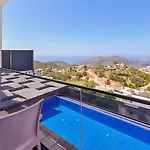 וילה 3 Bedroom - Outdoor And Indoor Pool קלקן
