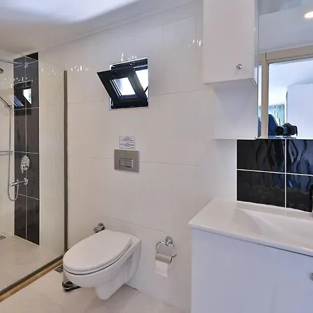 3 Bedroom - Outdoor And Indoor Pool
