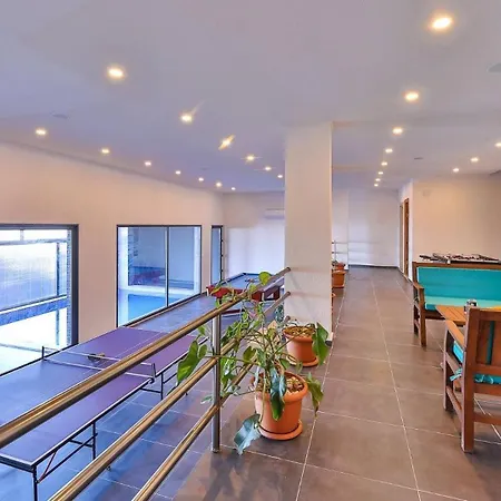 3 Bedroom - Outdoor And Indoor Pool Villa *