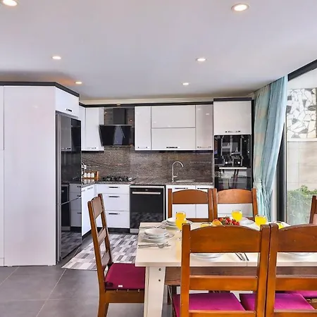 3 Bedroom - Outdoor And Indoor Pool