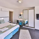 Villa 3 Bedroom - Outdoor And Indoor Pool *
