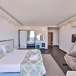 Villa 3 Bedroom - Outdoor And Indoor Pool