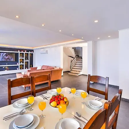 빌라 3 Bedroom - Outdoor And Indoor Pool 칼칸