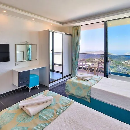 3 Bedroom - Outdoor And Indoor Pool *