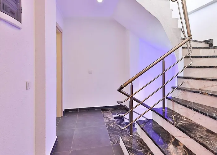 Villa 3 Bedroom - Outdoor And Indoor Pool