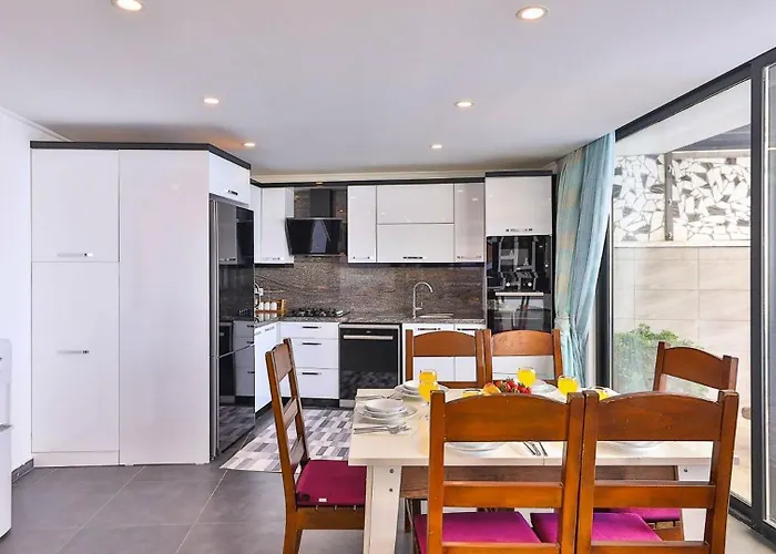 3 Bedroom - Outdoor And Indoor Pool