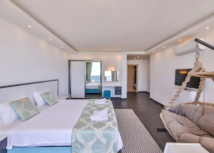 Villa 3 Bedroom - Outdoor And Indoor Pool