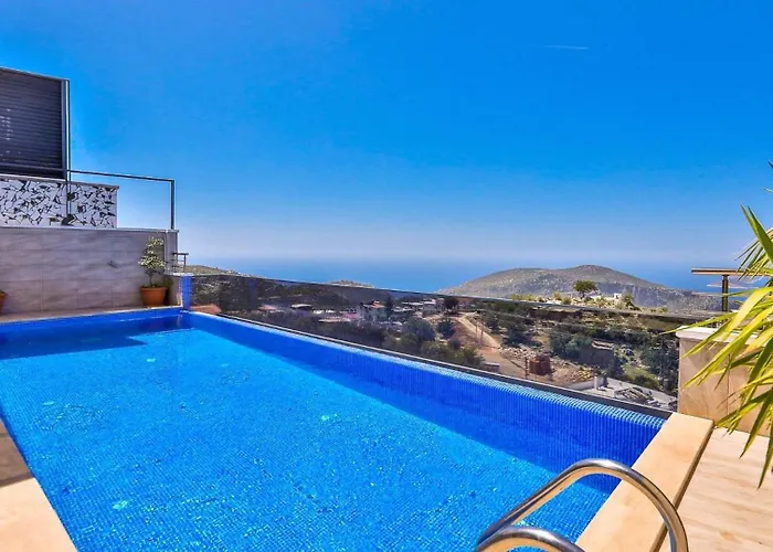 Villa 3 Bedroom - Outdoor And Indoor Pool