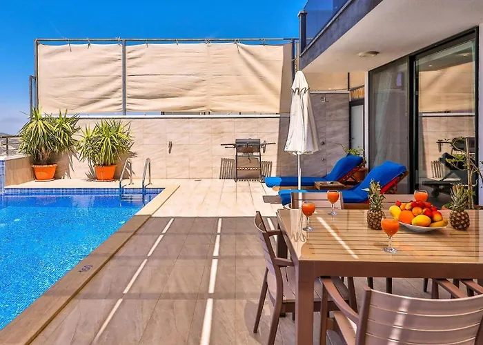 3 Bedroom - Outdoor And Indoor Pool Villa Kalkan